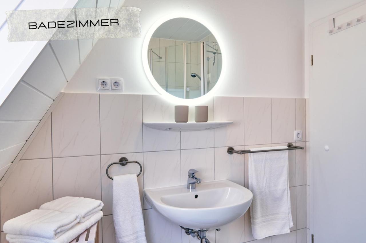 Ferienwohnung Maisonette In Ruhiger Und Zentraler Lage Mit Parkplatz Busum Exterior photo